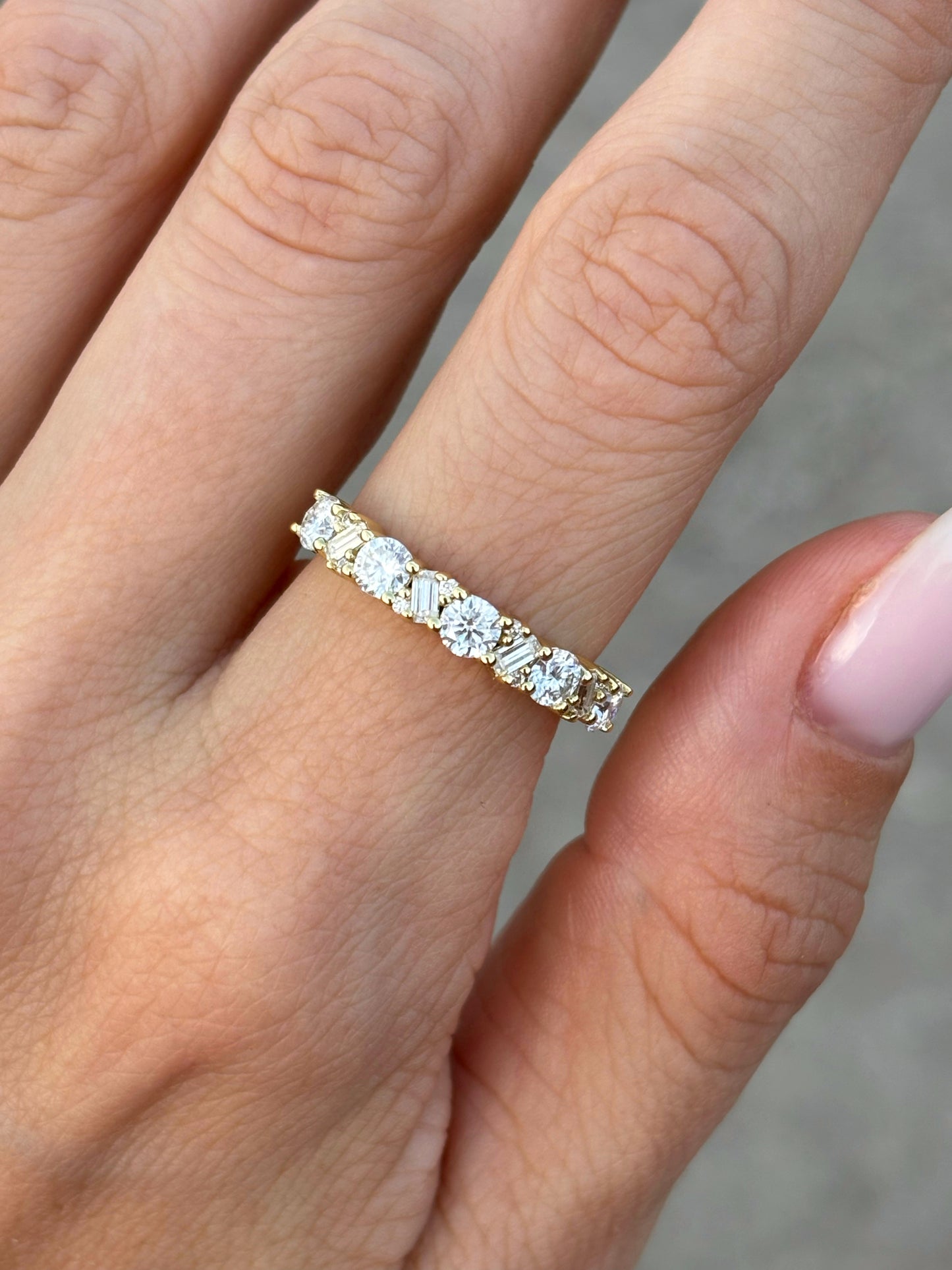 Multi stone band