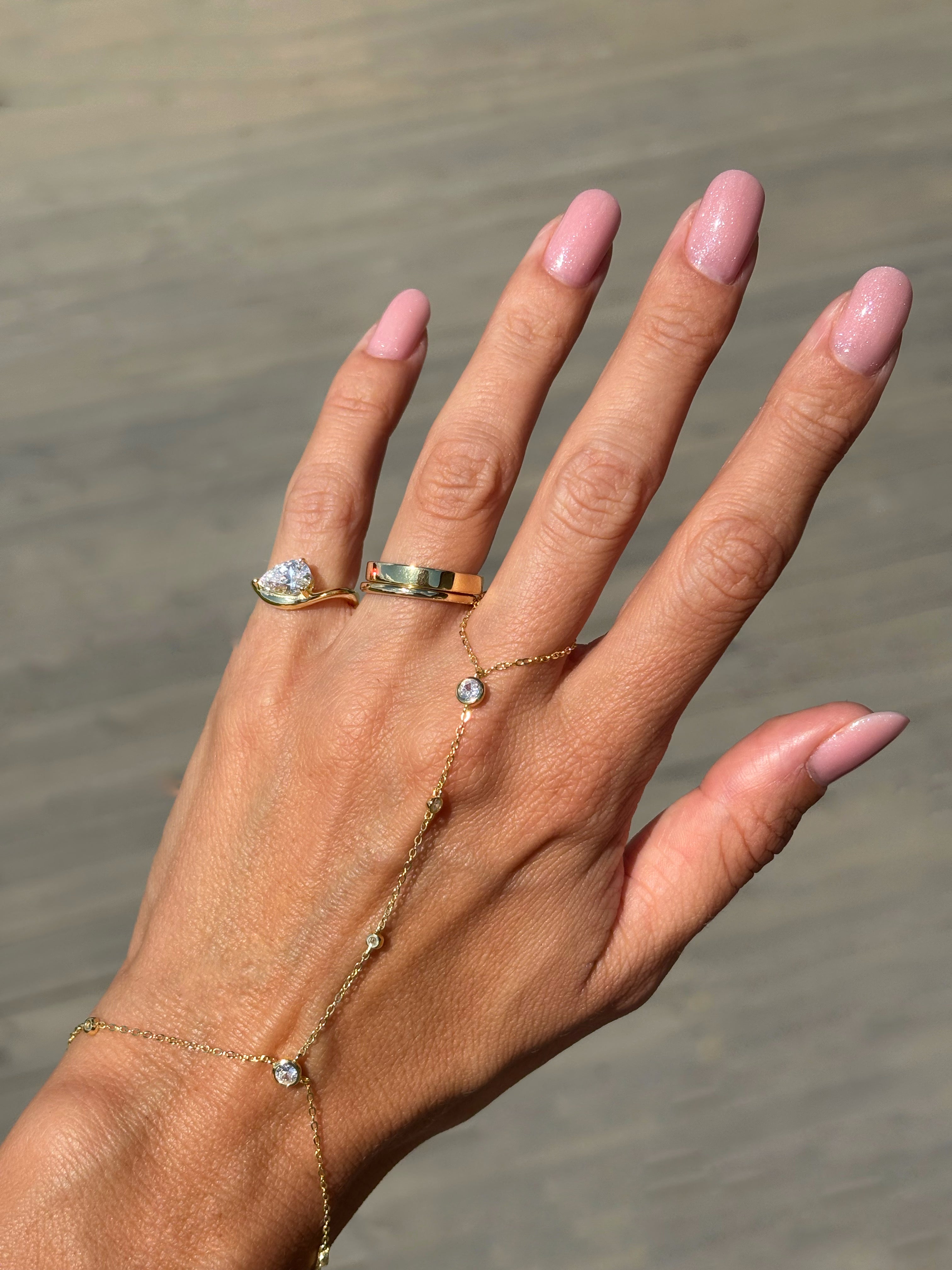 Curved Pear stone ring