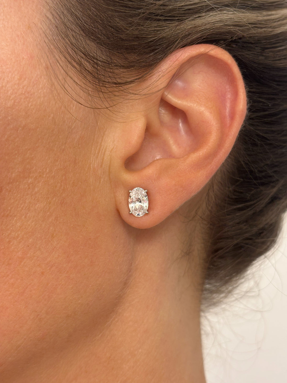 Oval stone earrings