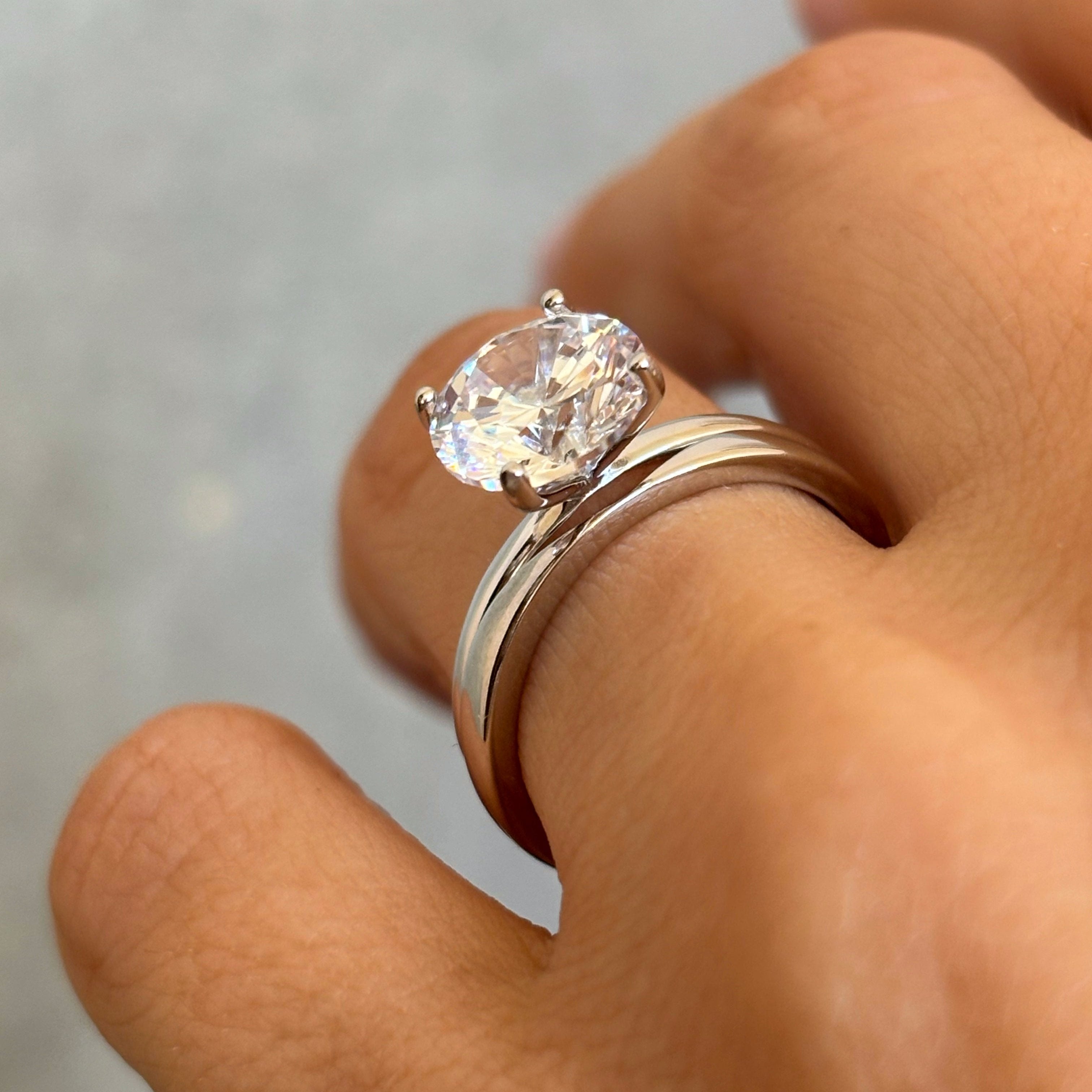 V shaped band