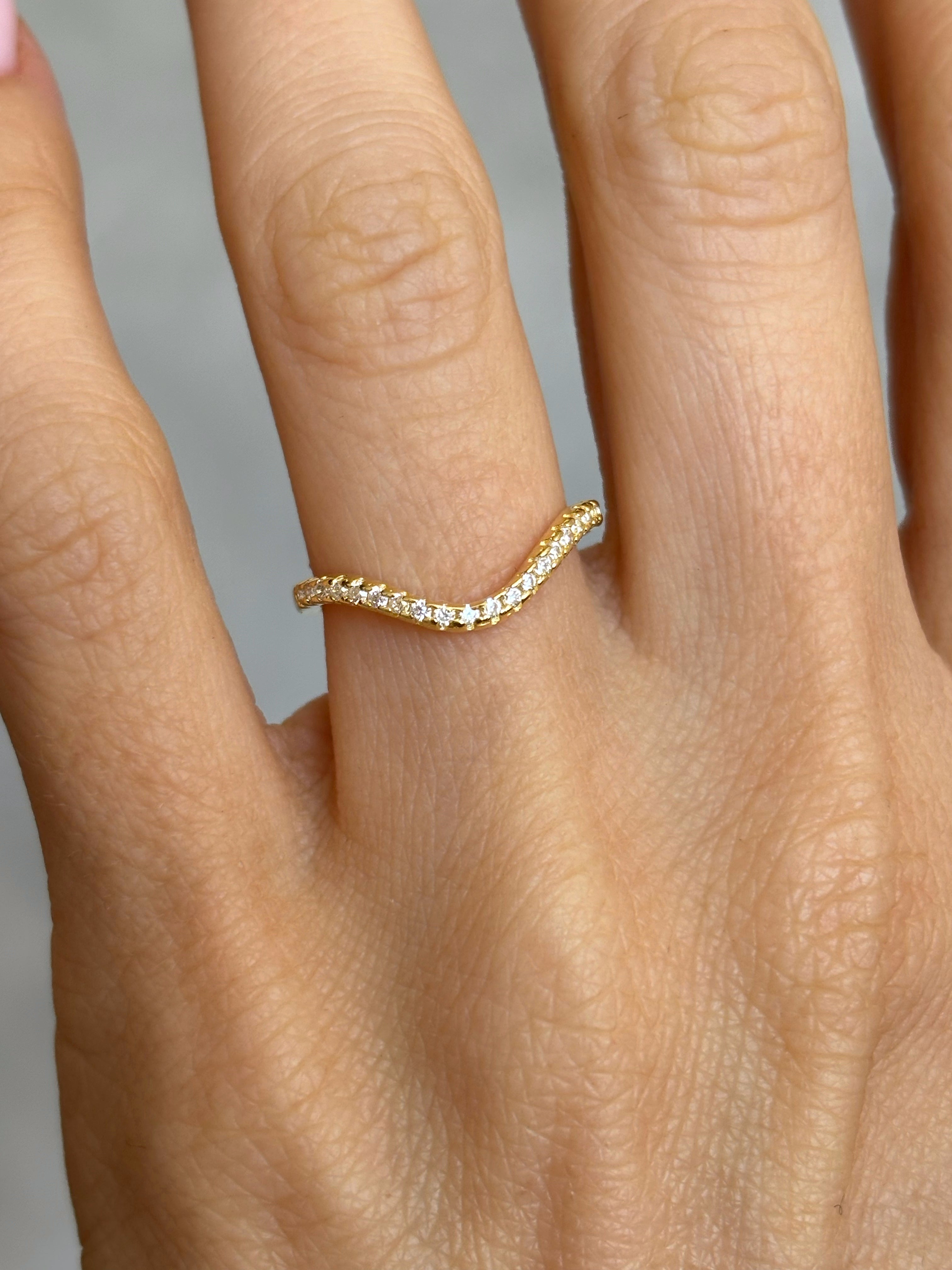 Simple Curved band
