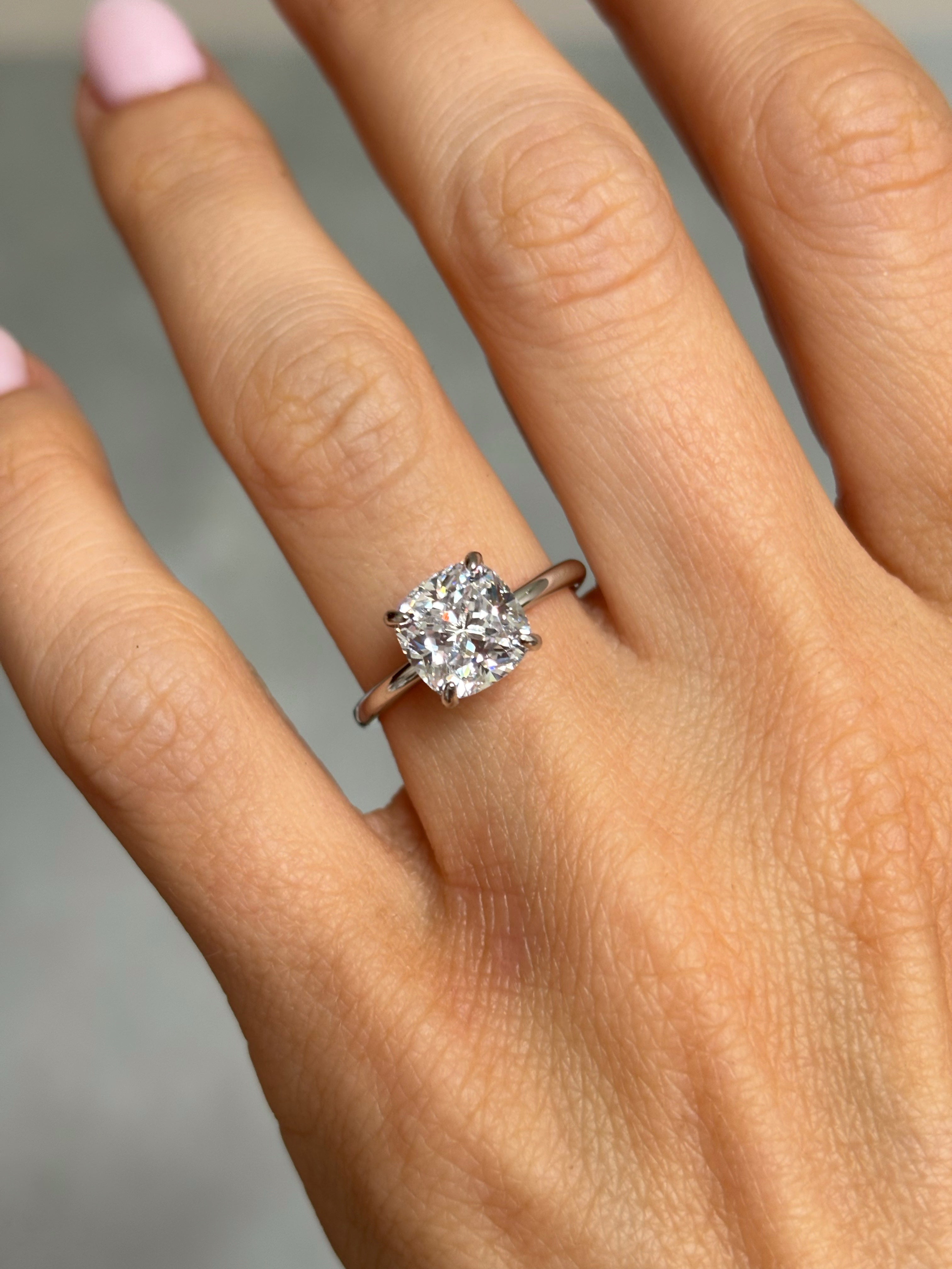 Cushion stone ring
