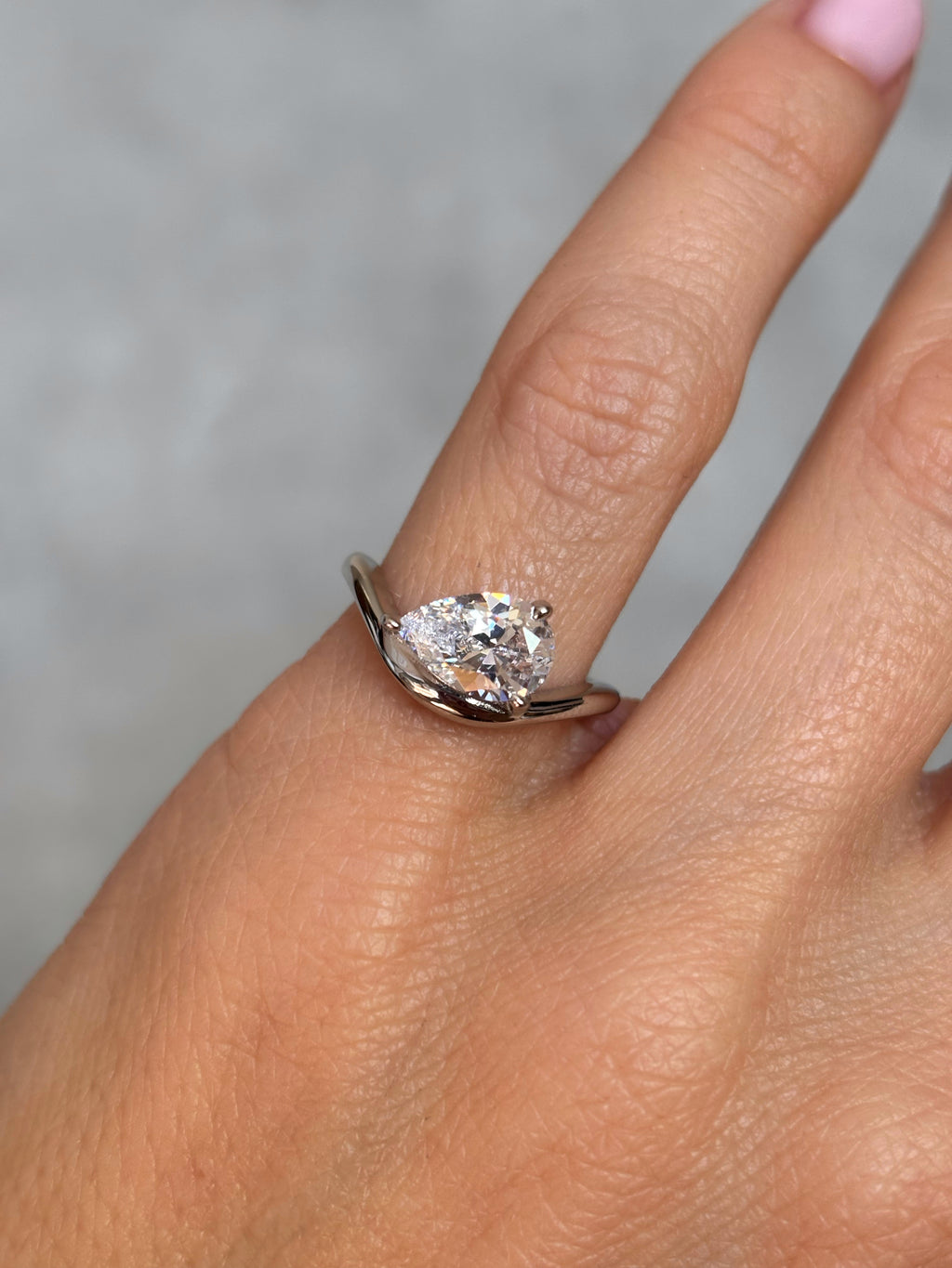 Curved Pear stone ring