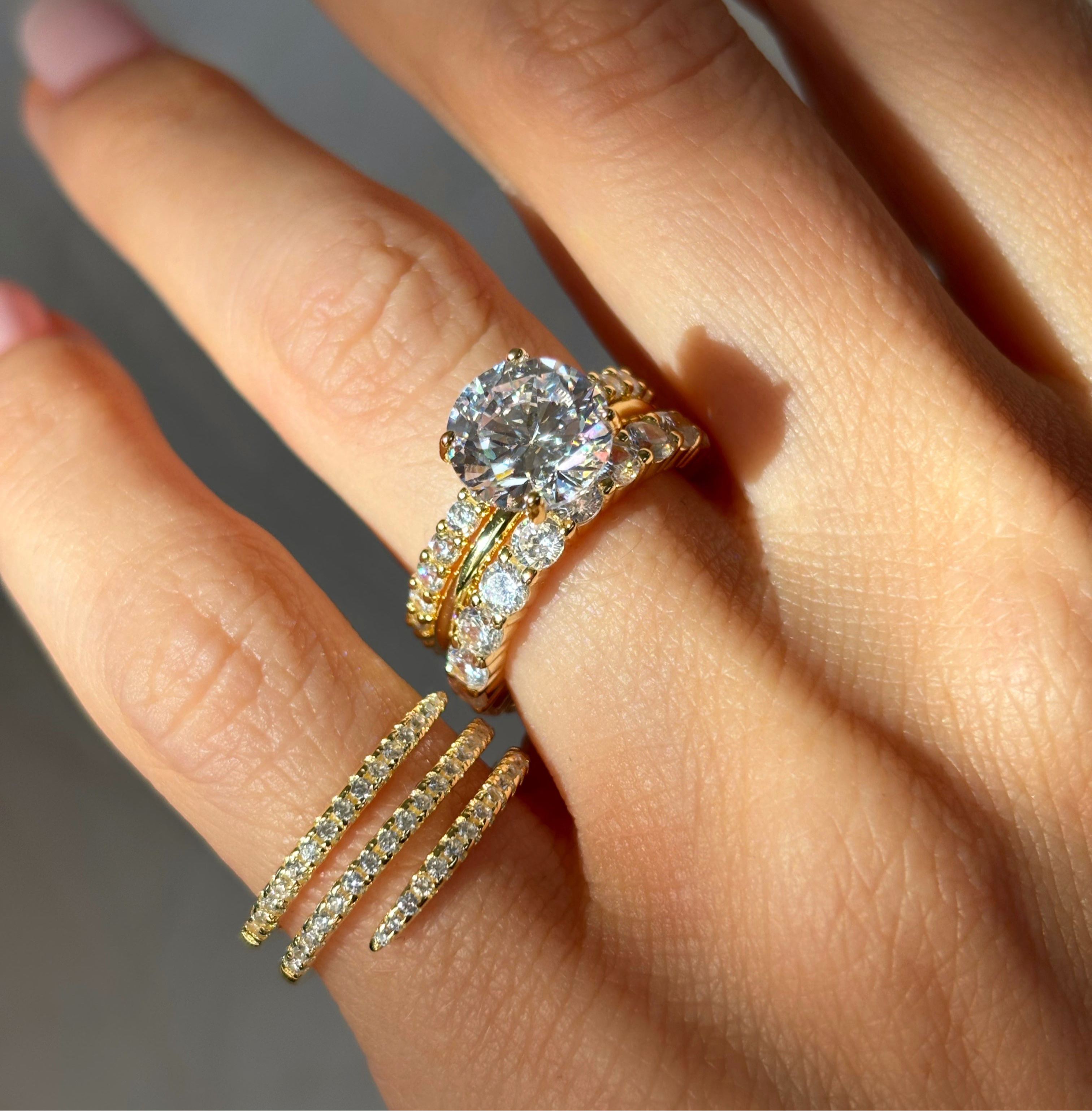 Round stone ring