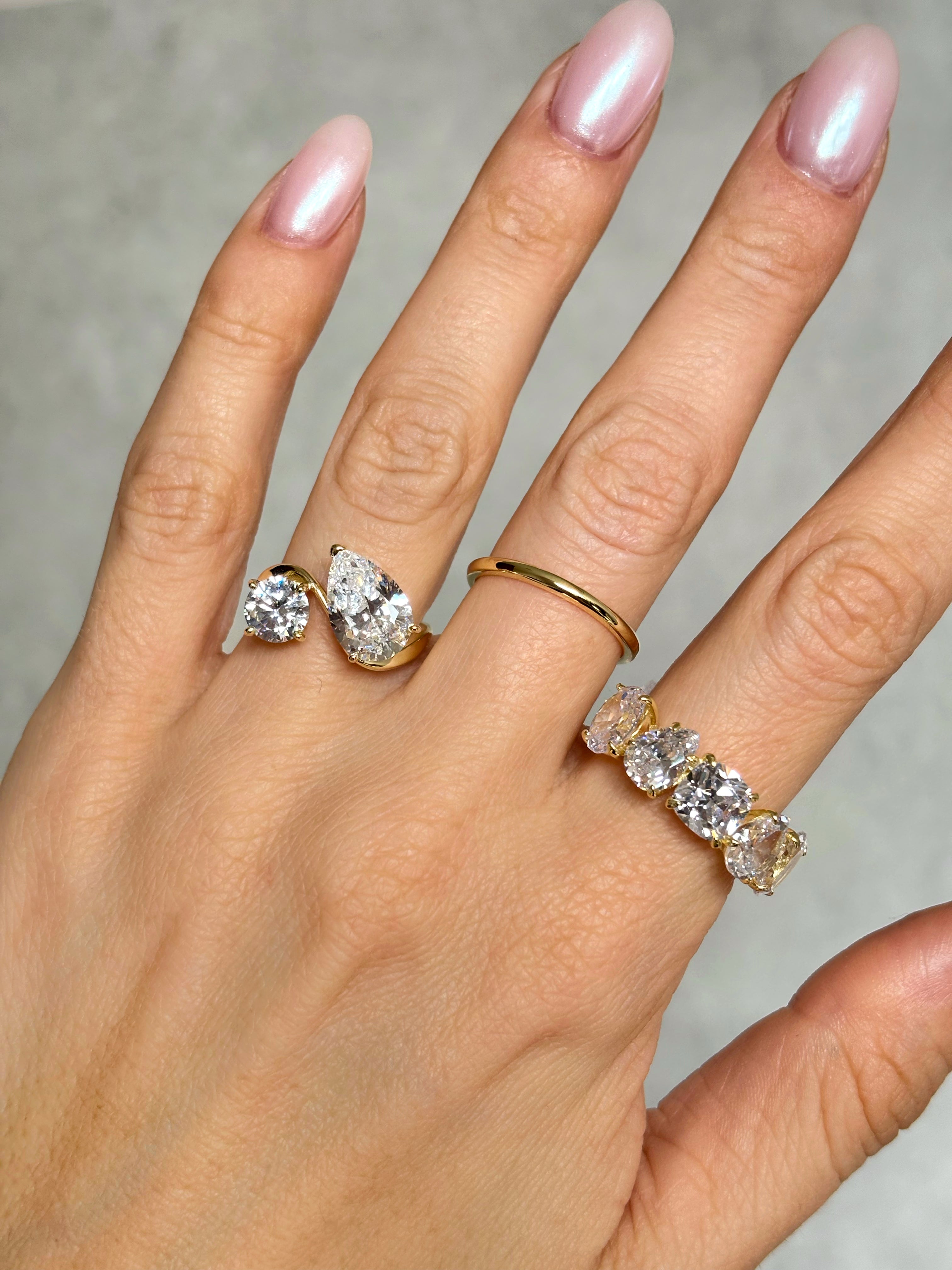 Toi et moi ring with curved band