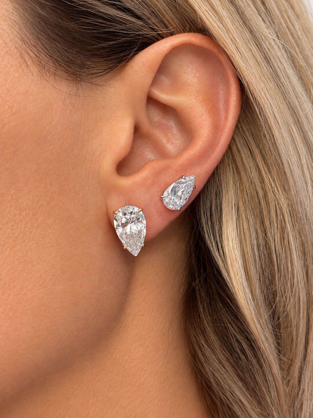 Pear stone earrings