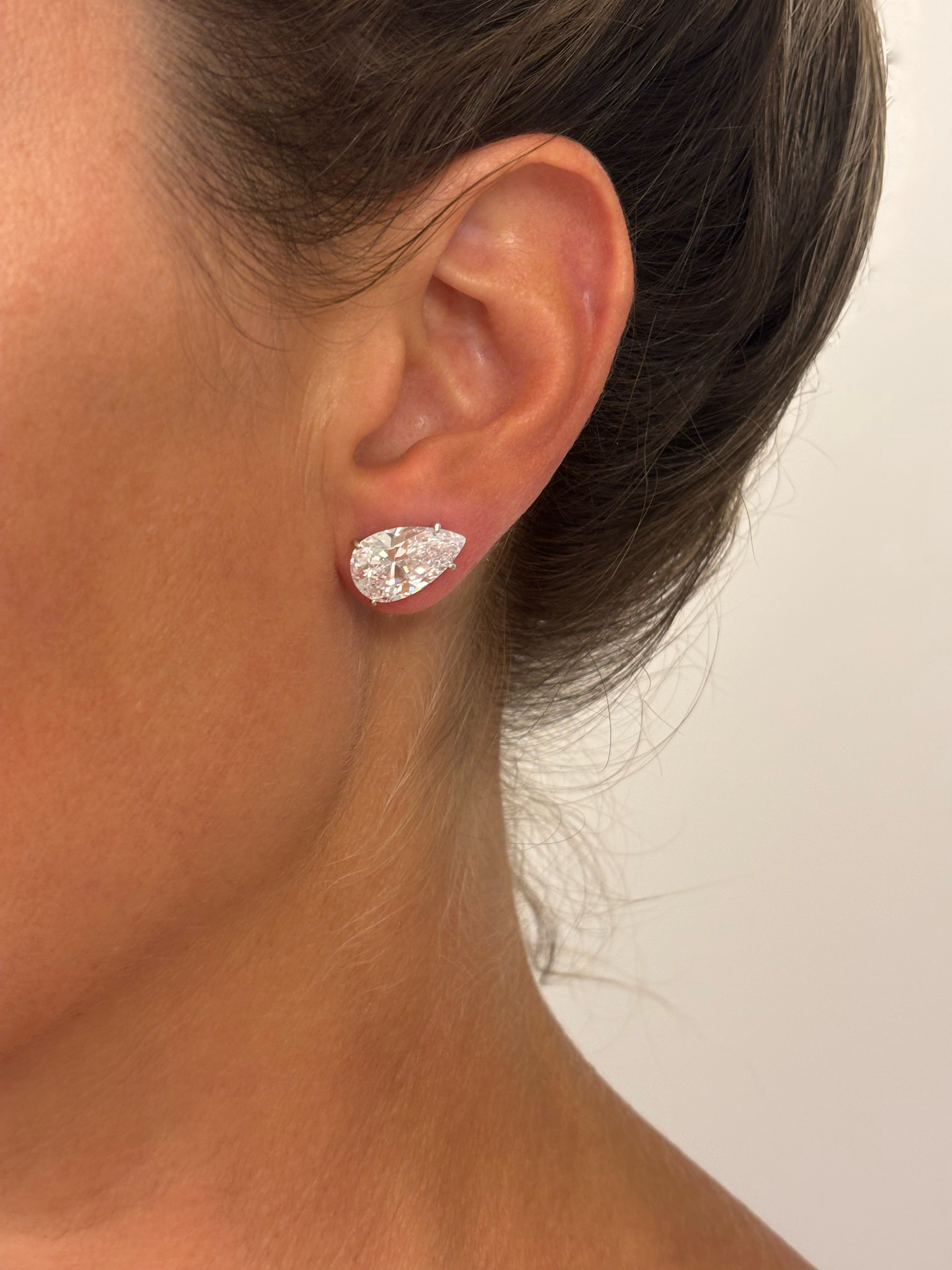 Pear stone earrings
