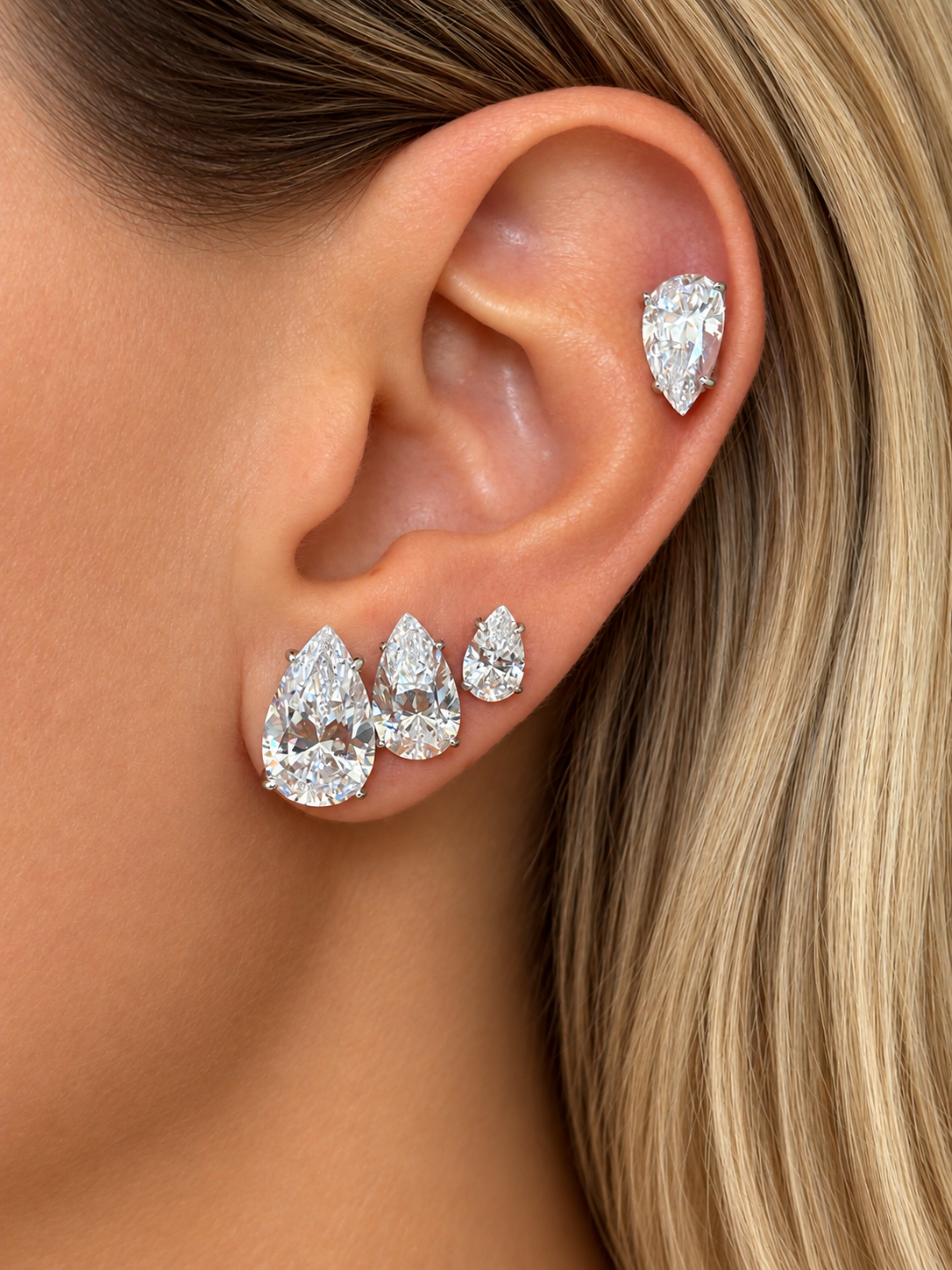 Pear stone earrings