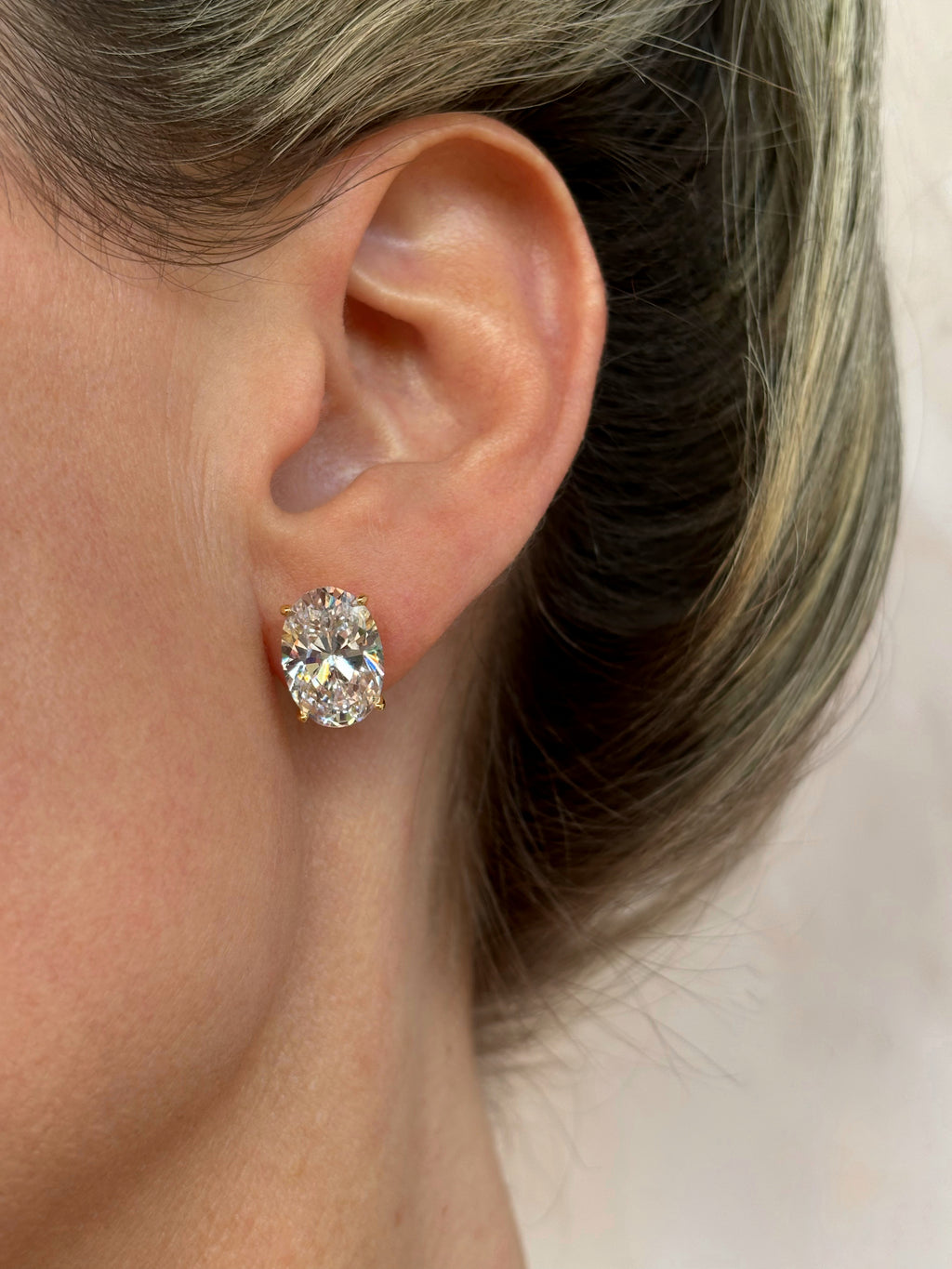 Oval stone earrings