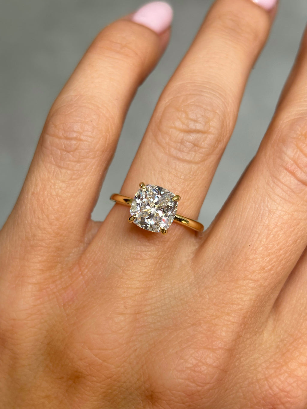 Cushion stone ring