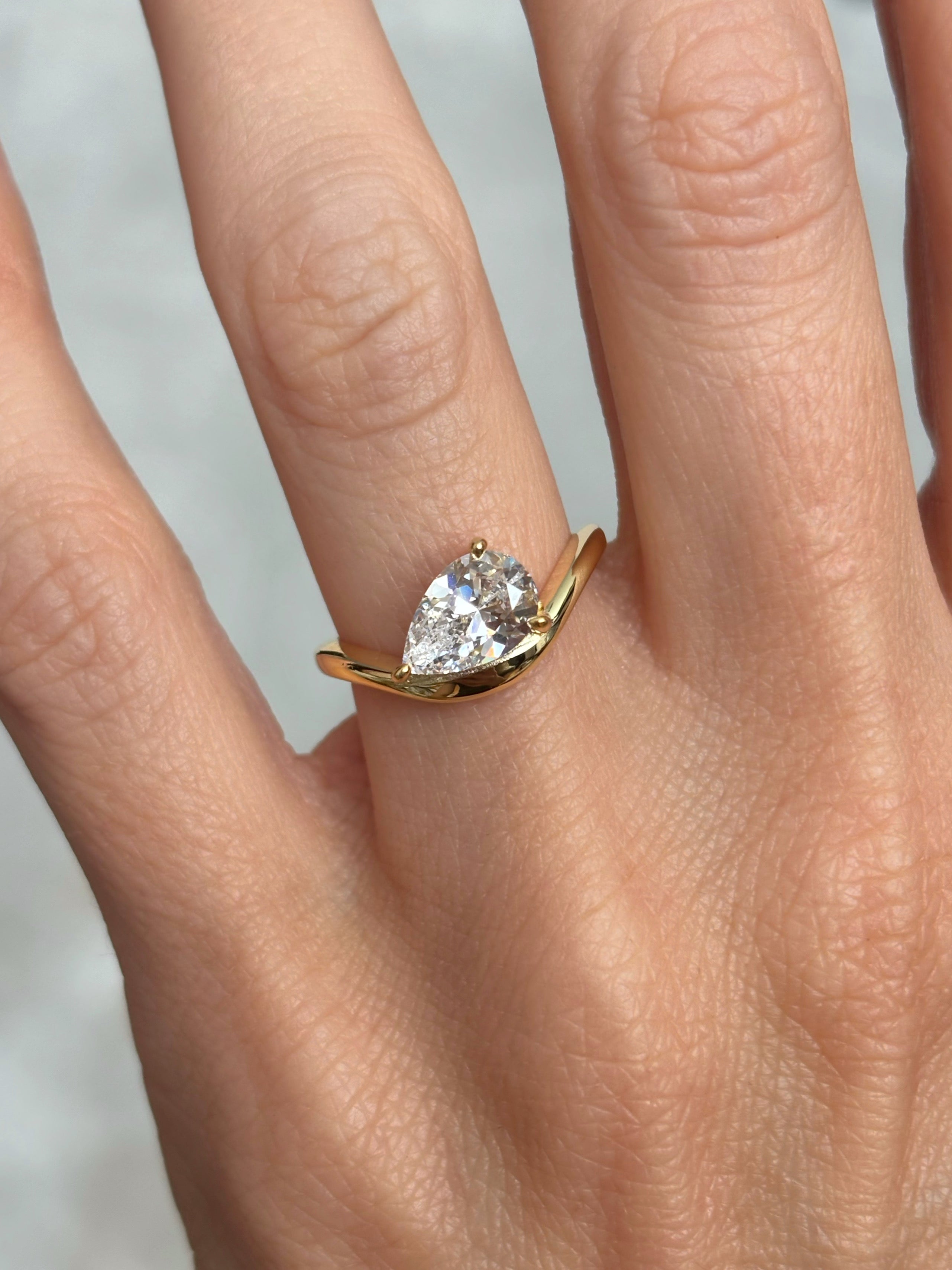 Curved Pear stone ring