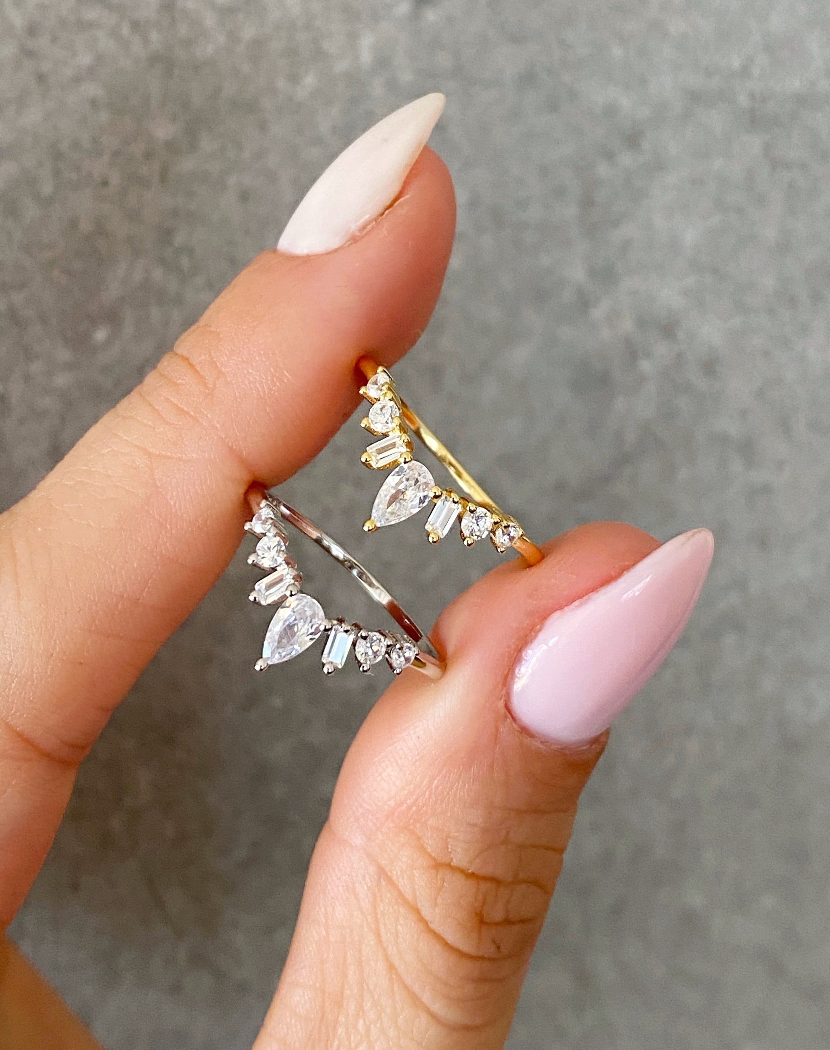 Curved crown ring